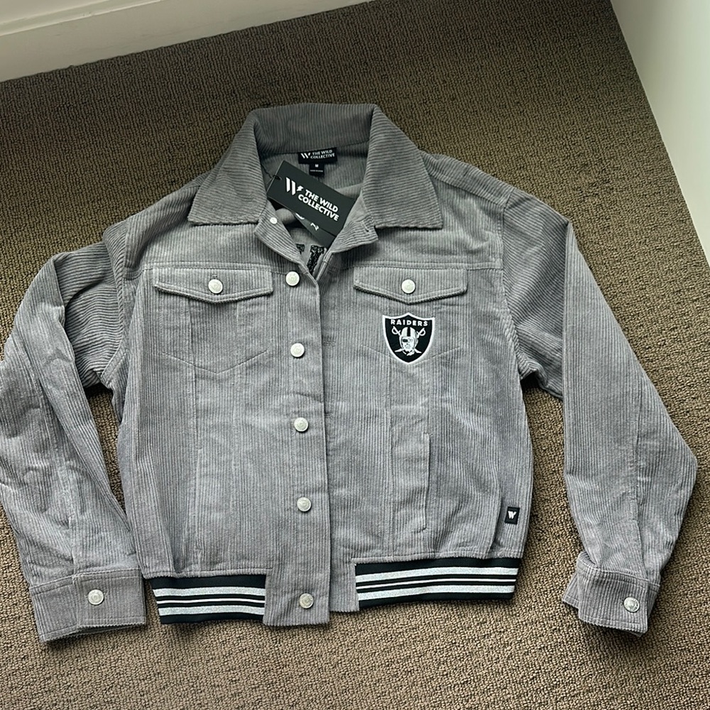 NWT Las Vegas raiders Gray Corduroy Jacket size Medium